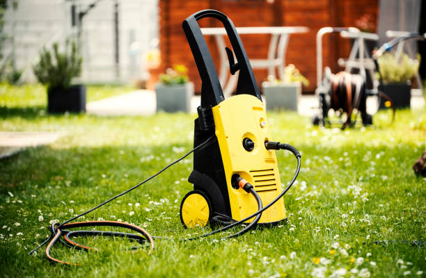 Best Soft Washing  in Millersburg, OR
